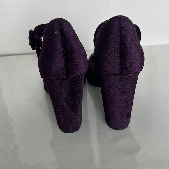 Christian Siriano Purple Velvet Heels - Picture 2 of 4